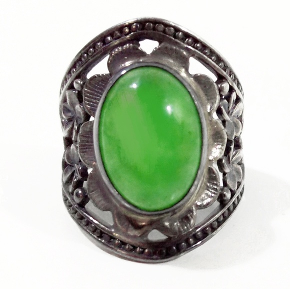 Vintage Jewelry - Antique Jade & Sterling Silver Filigree Ring- 6.5